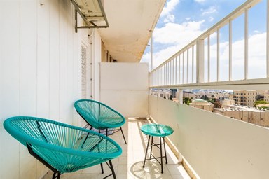 הדירה ברחביה - מרפסת הדירה