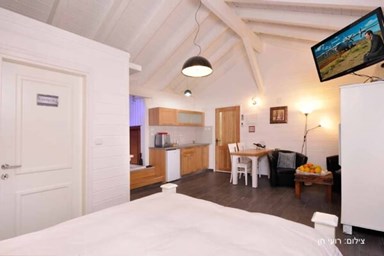 הילת האור בוטיק - בקתות סביון ושושן