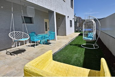 וילה דרור בחופש - החצר והבריכה