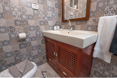 איי לה - Ay La צימרים אלרום - צימר סלע