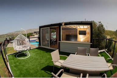 וילאג' צימר  - בקתת VIP