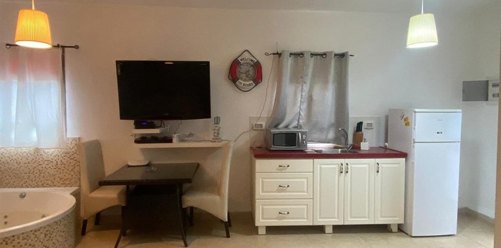 בראשית בגולן פנים חרמון 8.jpg