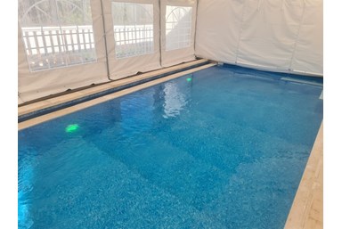 בוסתן לבל - החצר הבריכה והג'קוזי