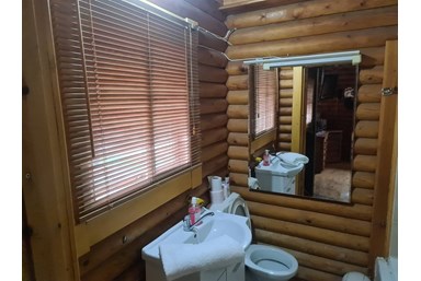 בוסתן לבל - בקתת העץ