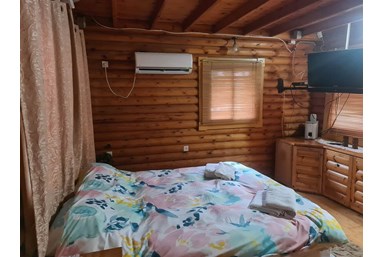 בוסתן לבל - בקתת העץ