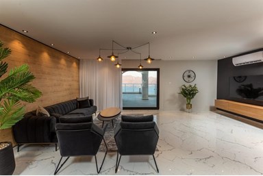 פנטהאוז הקומה ה-20 - המרפסת הג'קוזי והנוף