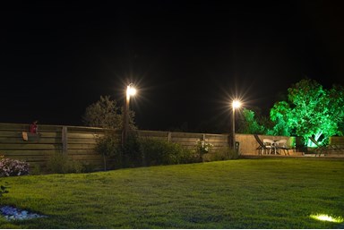 גרין פארק - החצר הבריכה והנוף 