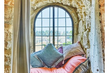 מול ציון - מול ציון