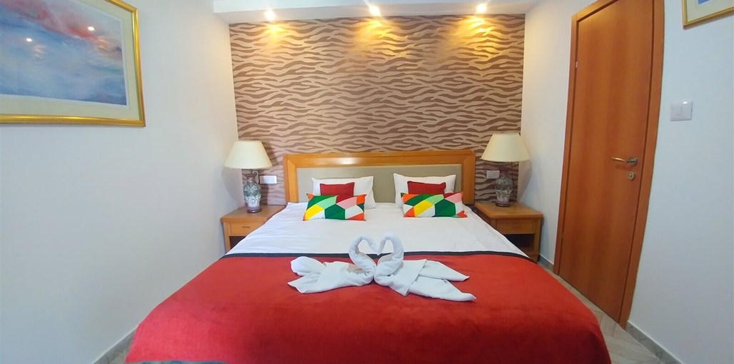 סיטי - דירות נופש סוויטת גארדן (1).jpg