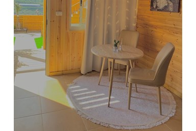 נוף הזיתים - בקתות העץ