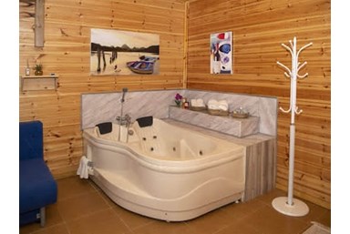 נוף הזיתים - בקתות העץ