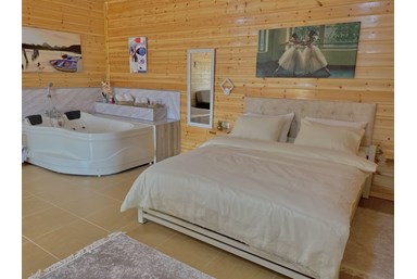 נוף הזיתים - בקתות העץ