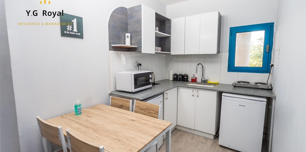 נויה ברויאל פארק דירת 2 חדרים (5).jpg