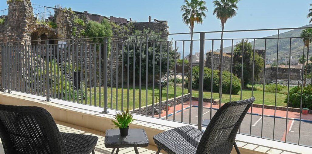 בית אירופה בית אירופה - מתחם הברביקיו ולובי (1).JPG