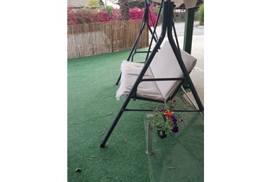 נוריתא - נוריתא בחצר