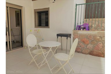 אמדר וילג'  - דירת גן אבני חושן 