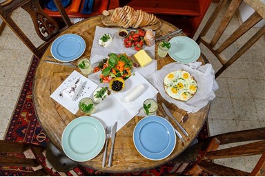 אדמאיה - ארוחות