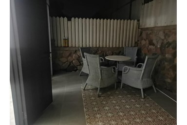 לינור סוויטס - מתחם החוץ