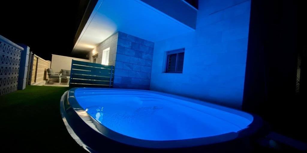 סוויטת היוקרה ספיר סוויטת היוקרה ספיר בריכה.jpeg