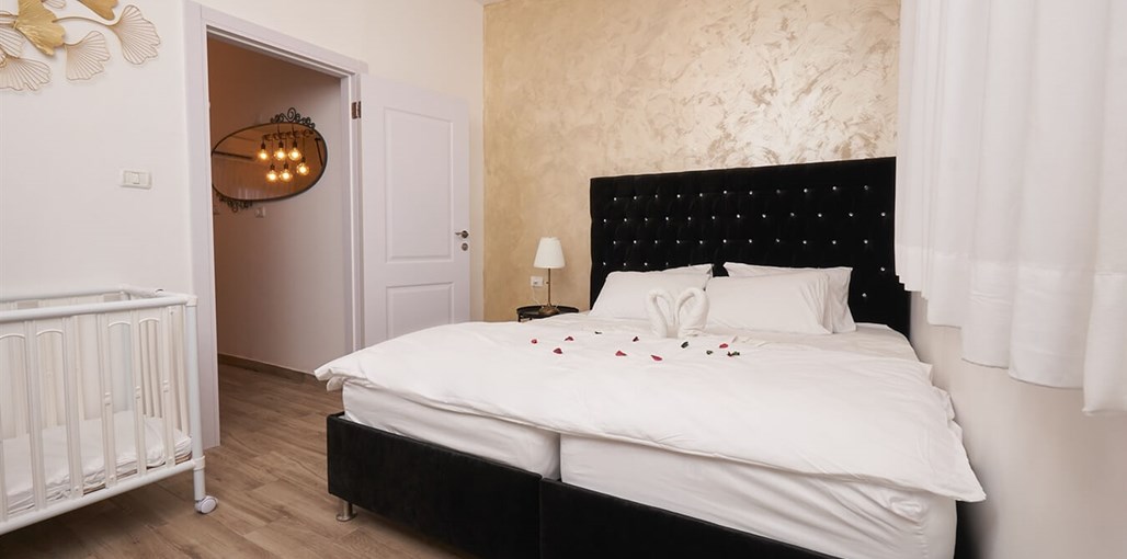 אחוזת הזית אחוזת הזית - מתחם הפנים (2).jpg