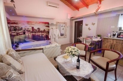 אחוזת יהונתן דלתון פנים (9).jpg