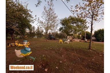 בס בוטיק בפרדס - מתחם החוץ והנוף