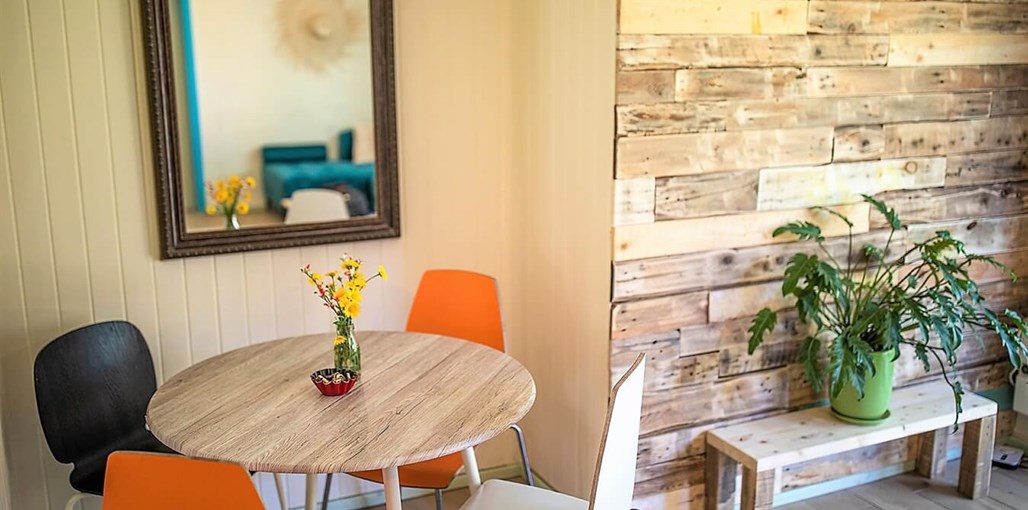 פינת הקסם על הבניאס פנים (7).jpg