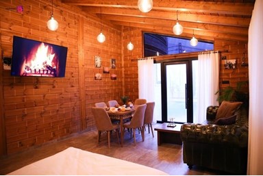 גרנד גולן - בקתת העץ