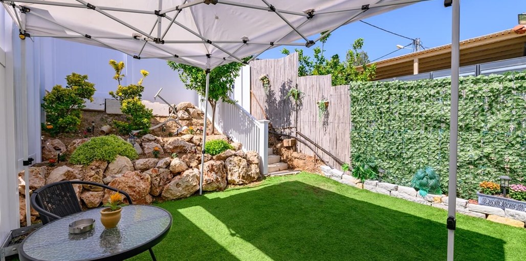 הבקתה במחסייה הבקתה במחסיה (4).jpg