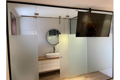 טי האוס - T House - הסוויטה 