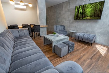 פינה בכרמל - הלובי