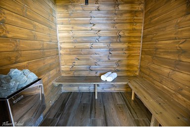 אחוזת האלונים