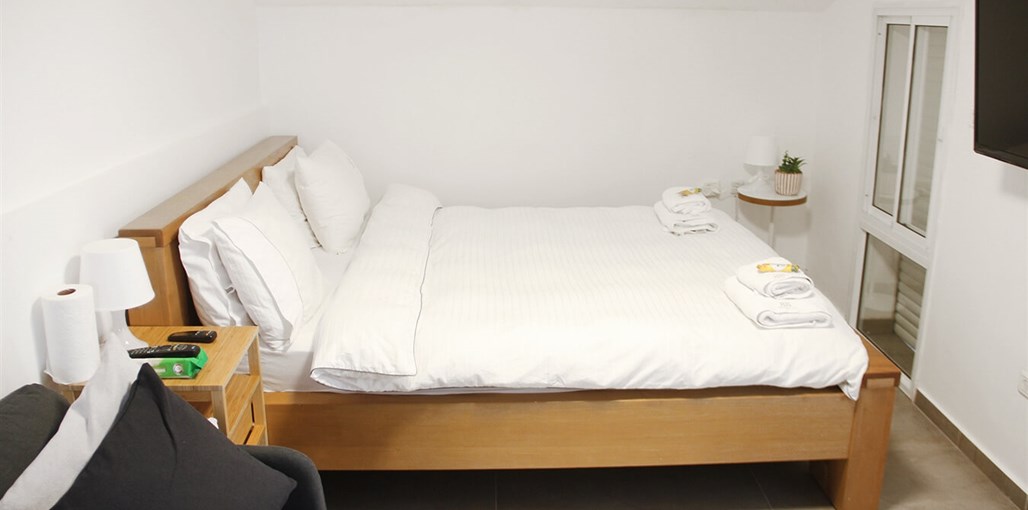 אירוח בוטיק מול הים הגן (3).jpeg