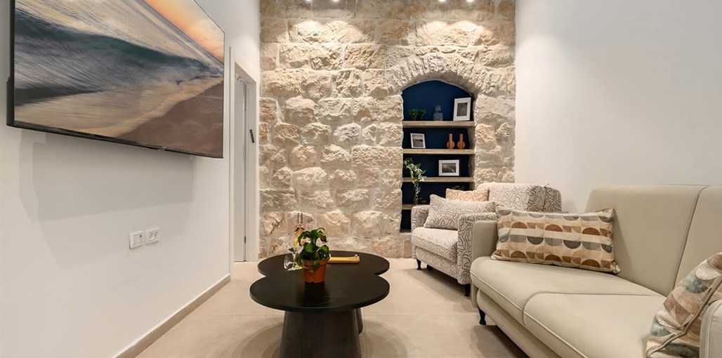 סוויטת ממילא וויו - Mamilla View Suites יחידת אאוזיס 10.06 (1).JPG