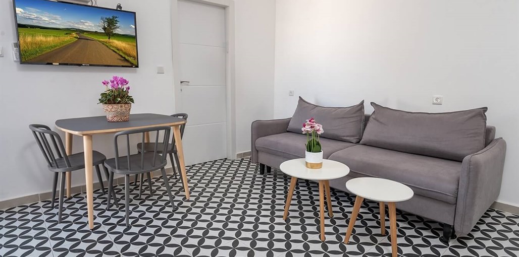 YalaRent דירות נופש בזלת סוויטה 5 (2).jpg