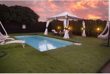 אחוזה בלבן - מתחם החוץ