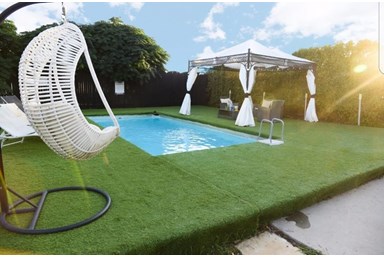 אחוזה בלבן - מתחם החוץ