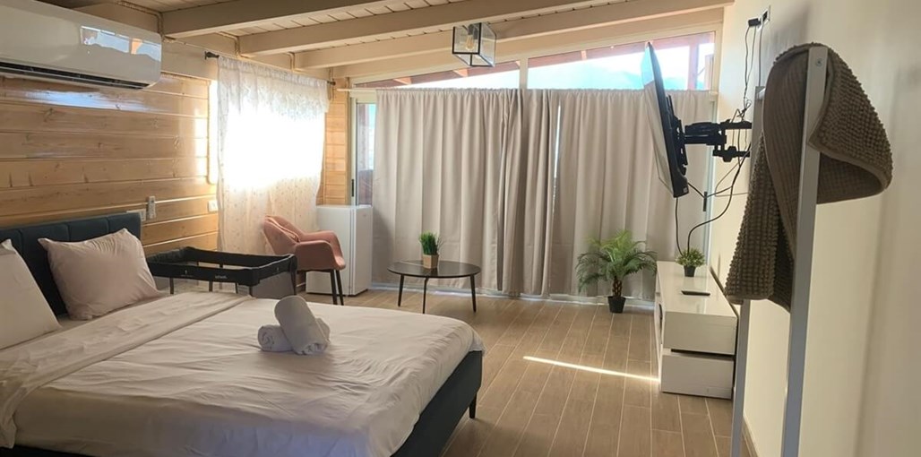 הרים באופק יחידה זוגית (2).jpg