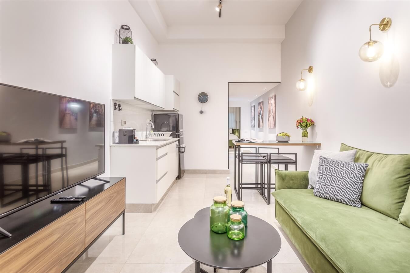 סוויטות מחנה יהודה -ADAMA