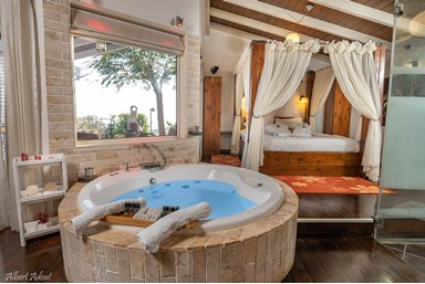 דובדבן בגולן - לזוגות בלבד - הצימרים