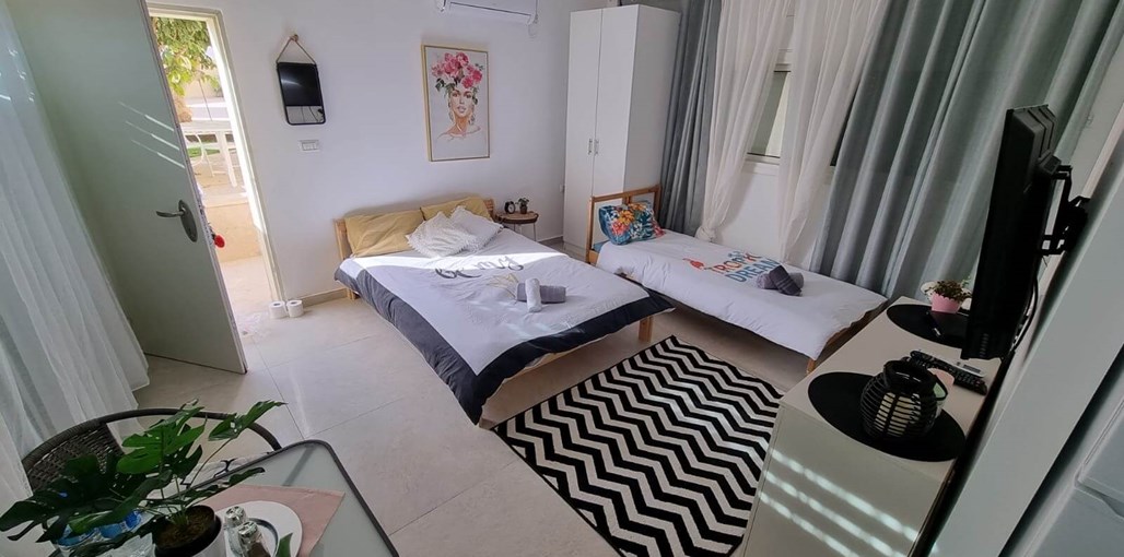 אירוח פאר מנגו (1).jpg