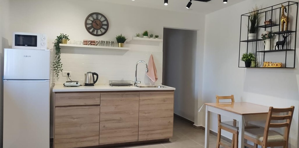 רוגע במדבר רוגע במדבר (2).jpg