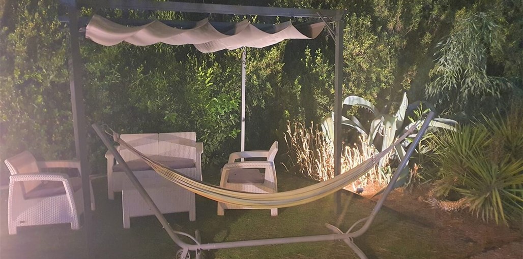 בצל עצי האורן מבוא ביתר חוץ (4).jpg