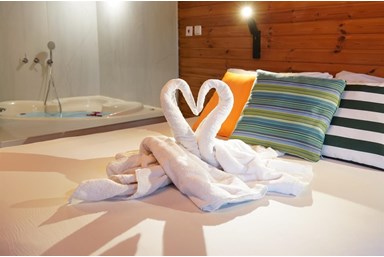 פינה במעיין - הבקתות הרומנטיות