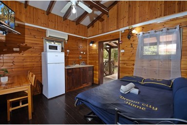 פינה במעיין - הבקתות המשפחתיות