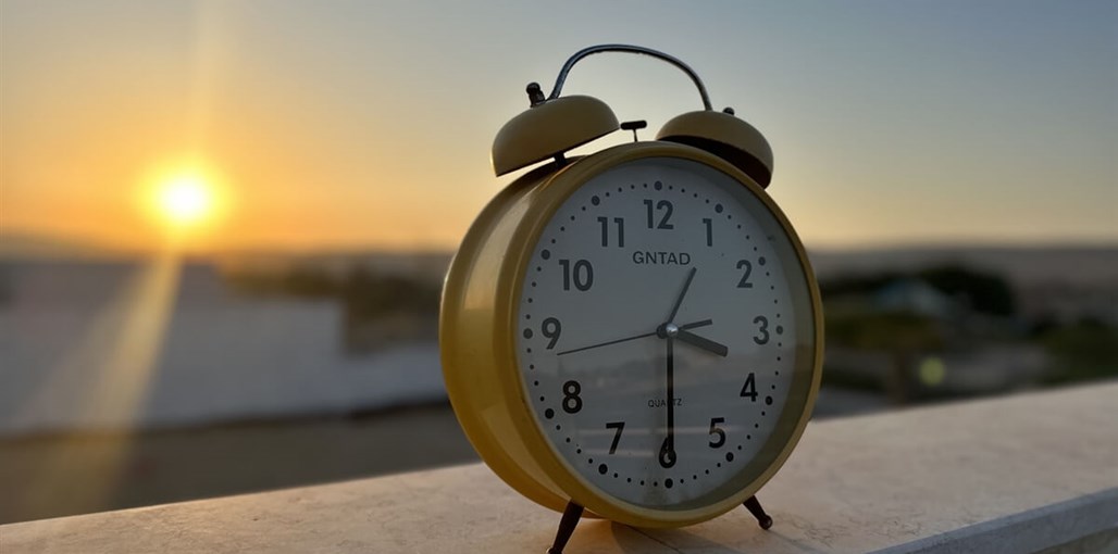 רגע של מדבר תמונה ראשית.jpg