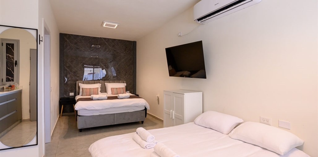 אל ים המלח חדרי האירוח (2).jpg