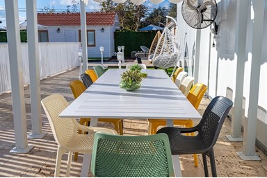 ניצת אהבה - מתחם חוץ