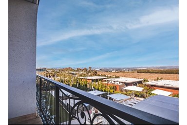 אקוואדוקט - קלאסיק עם מרפסת