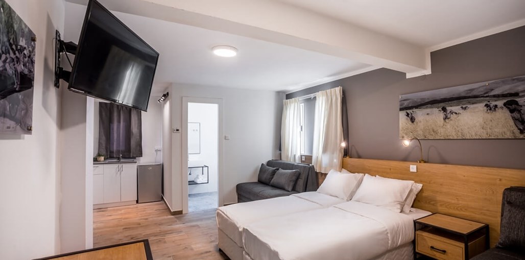 איילת השחר אירוח גלילי חדר אקסטרה (2).jpg